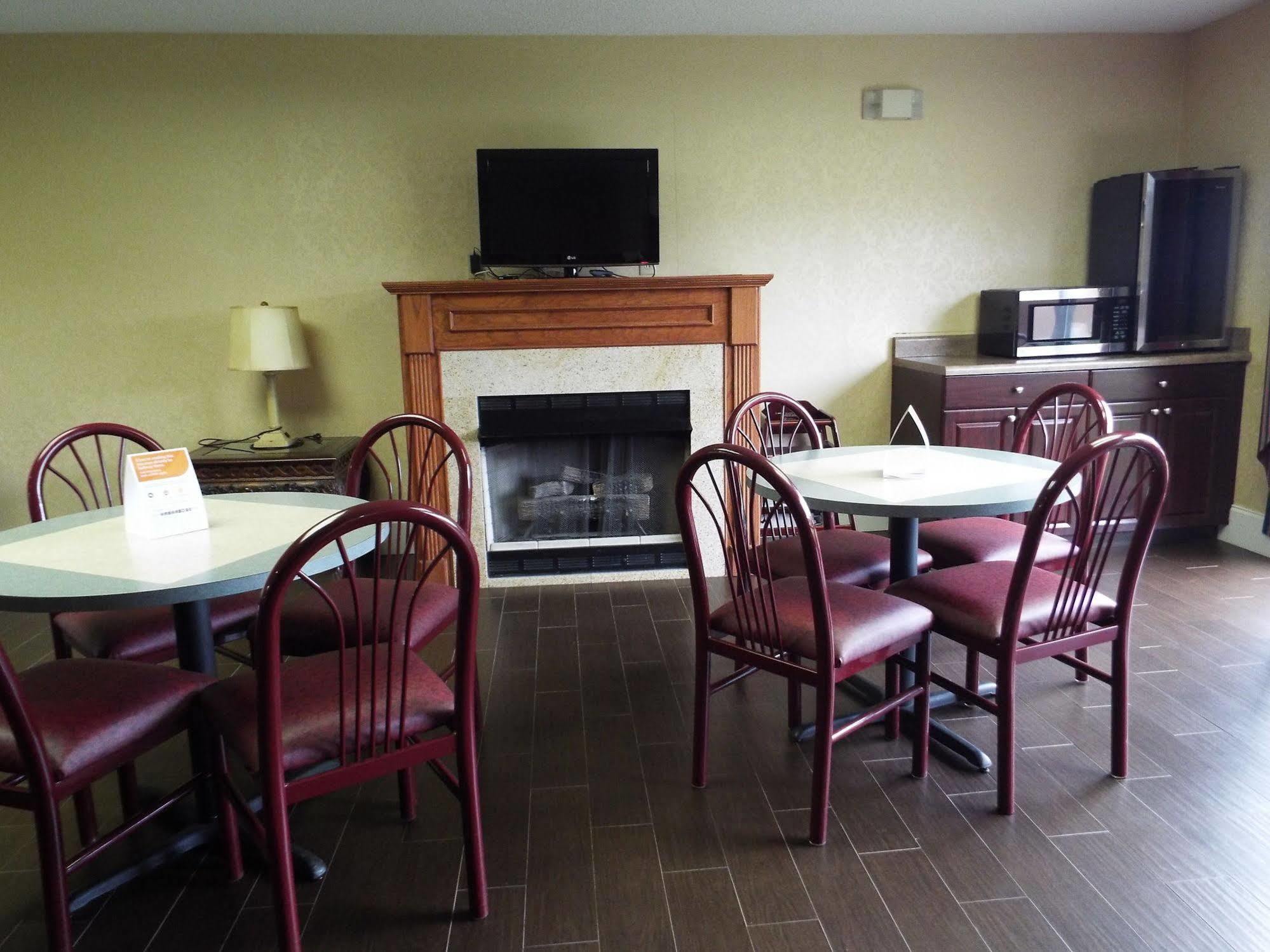 Quality Inn & Suites Canton, Ga Zewnętrze zdjęcie
